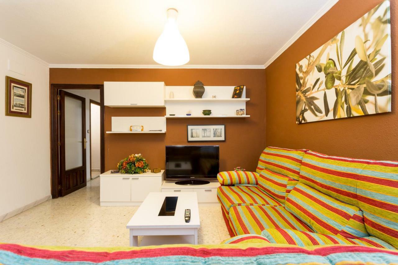Апартаменты Holi-Rent Albareda Севилья Экстерьер фото
