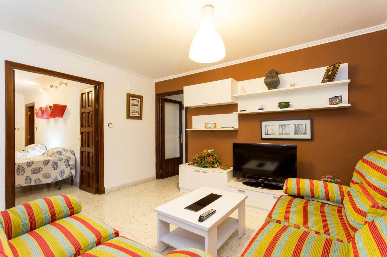 Апартаменты Holi-Rent Albareda Севилья Экстерьер фото