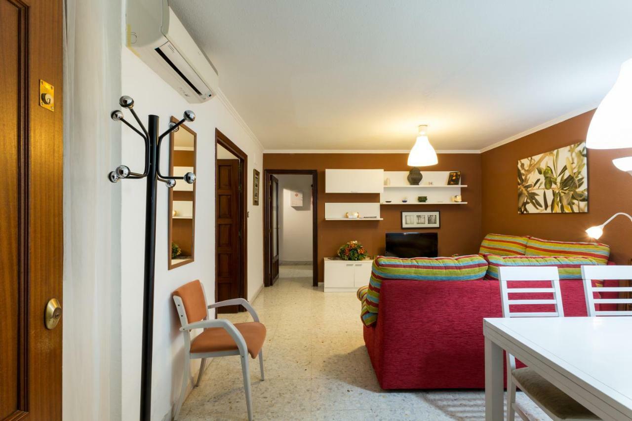 Апартаменты Holi-Rent Albareda Севилья Экстерьер фото