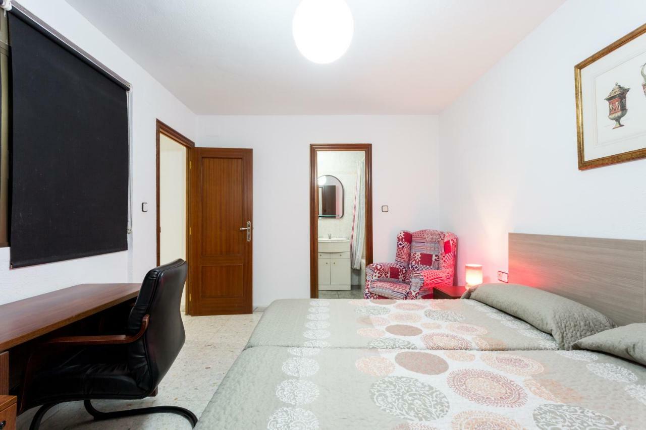 Апартаменты Holi-Rent Albareda Севилья Экстерьер фото
