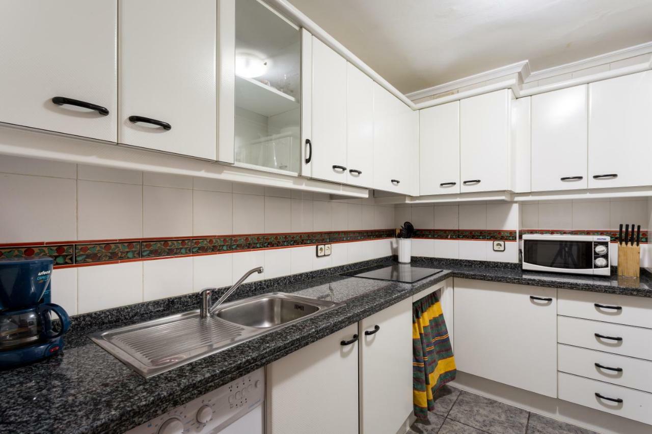 Апартаменты Holi-Rent Albareda Севилья Экстерьер фото