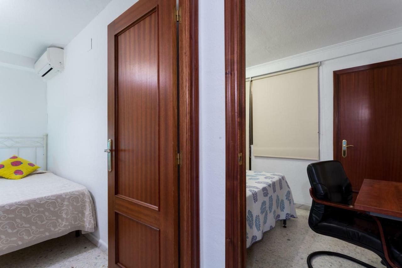 Апартаменты Holi-Rent Albareda Севилья Экстерьер фото