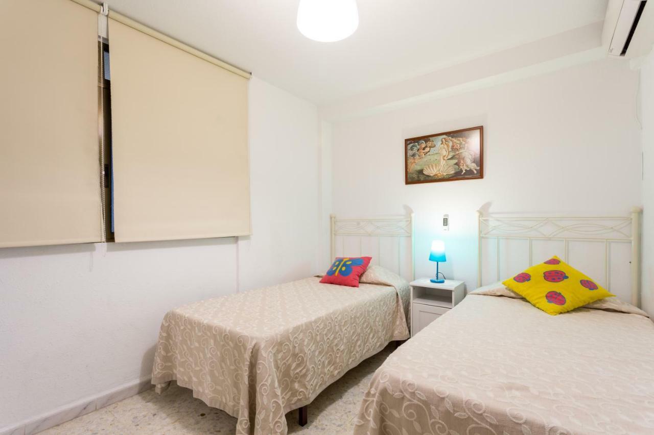 Апартаменты Holi-Rent Albareda Севилья Экстерьер фото